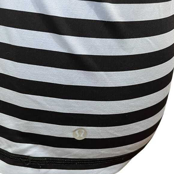 Lululemon Free To Be Polar Haze Striped Tank Top, Size 8 - Picture 8 of 8